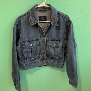 Abercrombie & Fitch Cropped Denim Jacket